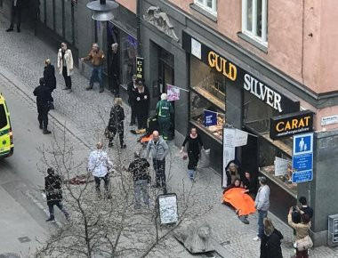 Βίντεο ντοκουμέντο από τη στιγμή της τρομοκρατικής επίθεσης στη Στοκχόλμη